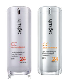 化妆品与办公用品 职场女性的精致与高效平衡